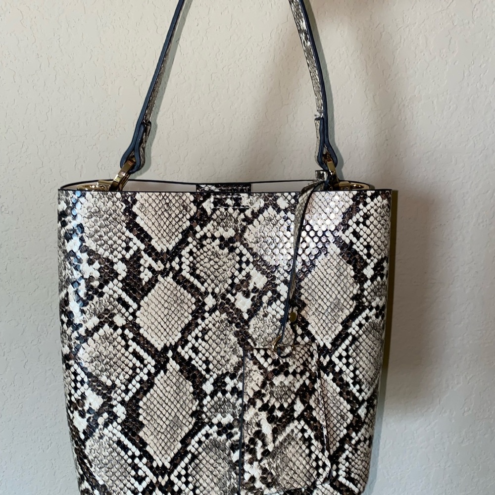Snake print bucket purse 🐍